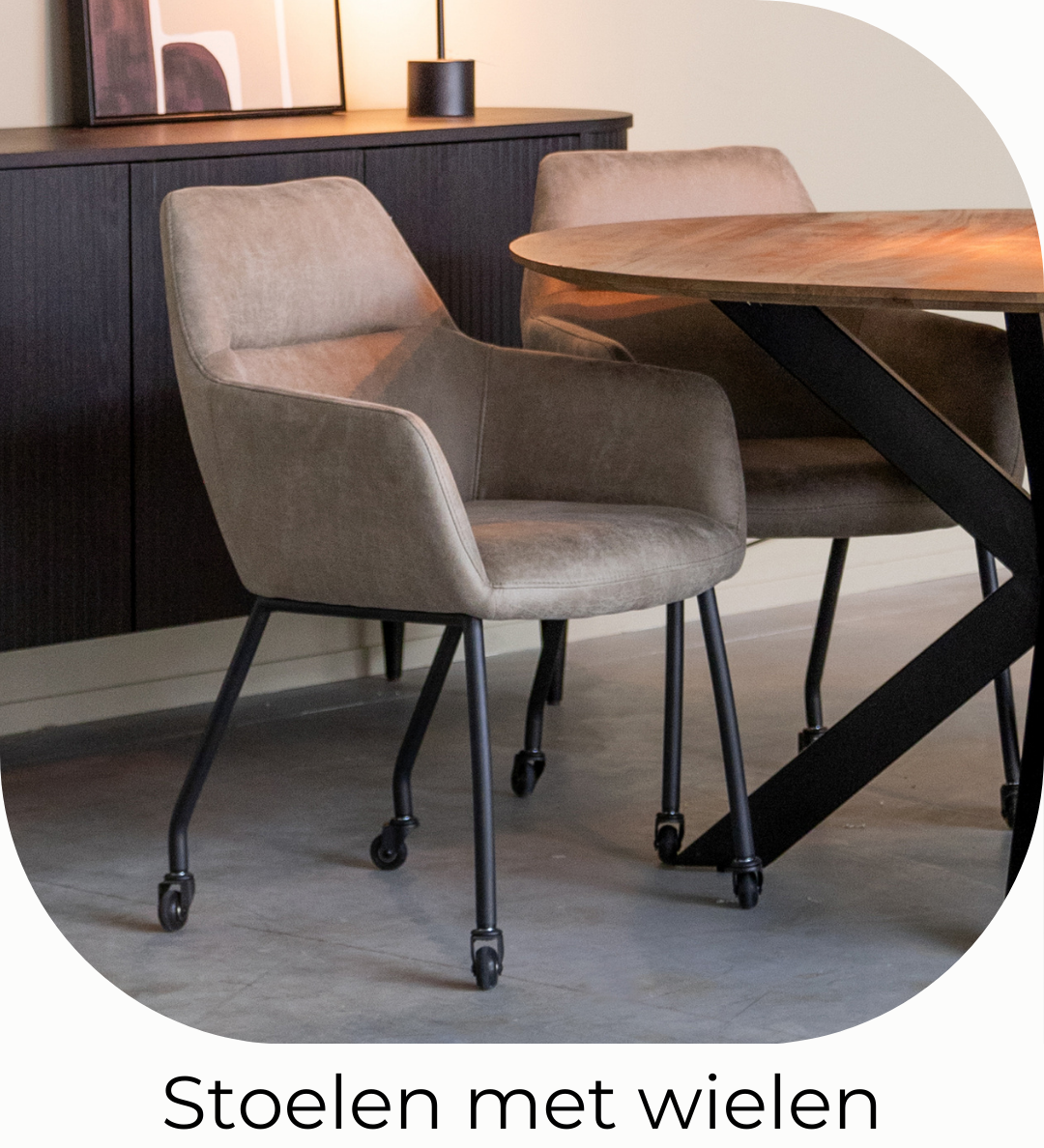 Stoelen_met_wielen